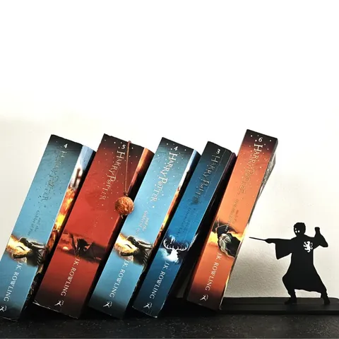 Fantastik Büyücü Kitap Tutucu – Siyah
