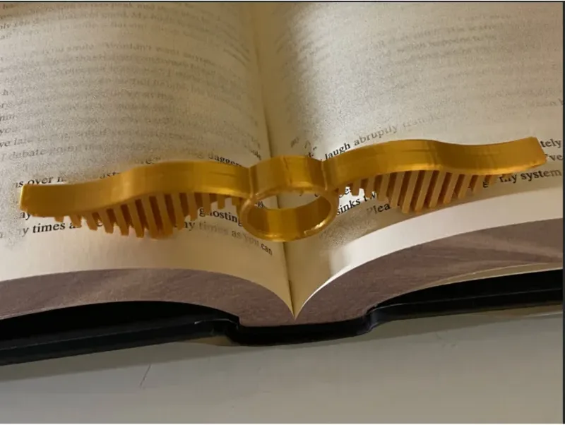 Sihirli Kanatlı Altın Top Kitap Ayracı — görsel 2