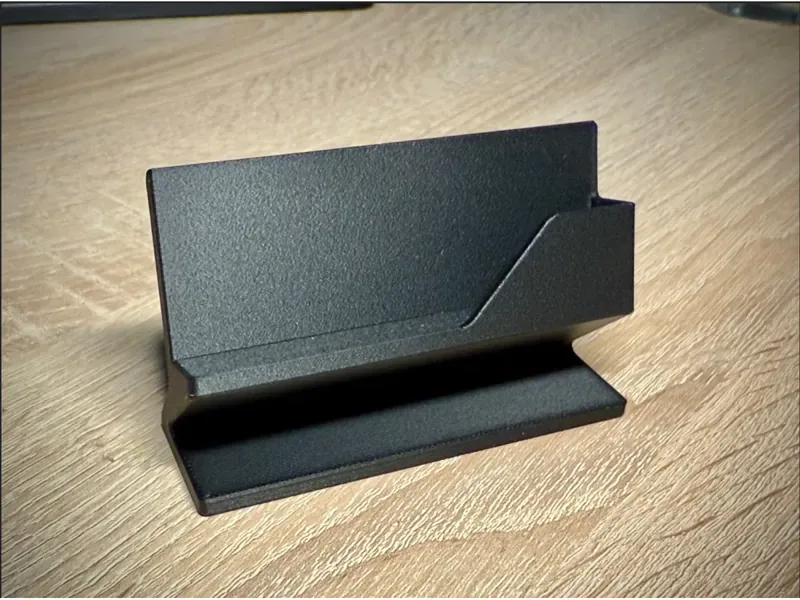 Sleek Desktop Business Card Holder — image 4